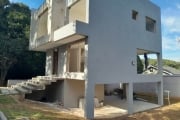 Casa em condominio, com 3 suíte ao lado do Parque São Lourenço