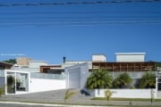 Casa 3 dormitórios para Venda em Florianópolis, Ingleses do Rio Vermelho, 3 dormitórios, 2 suítes, 4 banheiros, 2 vagas