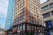 Coliseu vende apartamento no centro histórico com 95,70m², 2 dormitórios, living dois ambientes, cozinha, dependência completa, banheiro, piso parquet, sol da tarde.&lt;BR&gt;&lt;BR&gt;Condomínio ofer