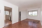 Apartamento de 1 dormitório com vaga de garagem, 44m² de área privativa, localizado na Rua Washington Luiz, próximo à Orla do Guaíba! Apartamento de 1 dormitório, living/sala, cozinha, área de serviço