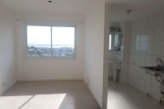 Excelente apartamento de 03 dormitórios, sendo 01 suíte. Living amplo com vista panorâmica da cidade, com direito a Por do Sol do Guaíba. Cozinha, área de serviço, banheiro suíte e banheiro social. Bo