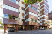 Excelente apartamento, localizado no Bairro Tristeza, o mais cobiçado da zona sul de Porto Alegre, com 3 dormitórios sendo 1 ampla suíte com móveis em madeira nobre e banheira de hidromassagem, living