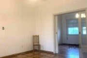 Apartamento 04 dormitórios,  no Bairro Higienópolis, clássico, com 3.10m. de pé direito, apartamento com muito potencial.&lt;BR&gt;187m² de carpete, na marcação atual corresponde a 230m² privativos.&l