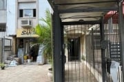 Apartamento 2 dormitórios, 64 m2, living 2 ambientes, cozinha, área de serviço separada, banheiro social e banheiro auxiliar. Apartamento de meio, sol da manhã área de serviço, meio-dia dia na sala e 