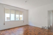 Apartamento 3 dormitórios com 88,63m² privativos reformado&lt;BR&gt;Prédio com 6 vagas de garagem rotativas/sorteio anual&lt;BR&gt;6 apartamentos por andar&lt;BR&gt;Ficam os móveis do banheiro&lt;BR&g