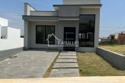 Linda casa térrea no condomínio Villaggio Ipanema, Sorocaba-SP, 3 quartos, área gourmet e acabamentos de alta qualidade