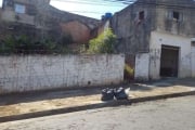 Excelente Terreno à venda, de esquina, com 270 metros, local de grande valorização, a 100 metros da