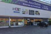 Pavilhão com 1.650m² privativos na  Av. Juca Batista.&lt;BR&gt;&lt;BR&gt;Além disso, possui um mezanino de 350m², proporcionando um espaço adicional para diversas atividades e usos. Uma das vantagens 