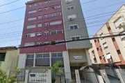 Apartamento para ALUGUEL de 42m² sendo 1 dormitórios com DUAS vagas, no Bairro Santo Antônio.&lt;BR&gt;&lt;BR&gt;Mobiliado, reformado, decorado, armários na cozinha, ar condicionado e churrasqueira. S