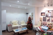 Excelente TRIPLEX em condomínio, na parte nobre do bairro Bela Vista, um dos bairros mais completos e procurados de Porto Alegre.&lt;BR&gt;Apartamento com 3 suítes, lavabo, living amplo, cozinha com c