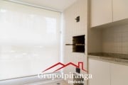 Apartamento com churrasqueira na sacada, localizado a 550m da estação Saúde, 1 dormitório, e 1 vaga