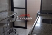 Apartamento com Varanda, 3 quartos, sendo 1 suíte, e 2 vagas.