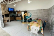 Casa em Mongaguá, bairro Centro, 3 dormitórios sendo 1 suíte, edícula, espaço grill com churrasqueira para o seu lazer bem próximo ao mar!!