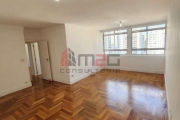 Aluga-se apartamento no Paraíso, com 3 dormitórios (1 suíte).