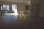 Apartamento em localização cobiçada no bairro Moema.