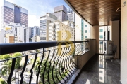 Apartamento em andar alto, localizado no Jardim Paulista.