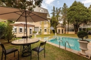 Casa de vila com 786 m², 4 quartos sendo 4 suítes à venda no Jardim Guedala.