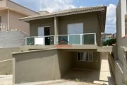 Casa de alto padrão em condomínio com 3 quartos e 4 vagas de garagem em Cotia-SP, Jardim Rio das Pedras!