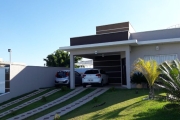 Linda Casa Térrea com 220m2 em Condomínio Fechado Solares Resort em  Boituva - SP.