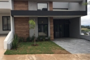 Linda Térrea de 121m² de área Construída, e Terreno de 160m², à venda no excelente Condomínio Terras de São Francisco - Sorocaba - SP.