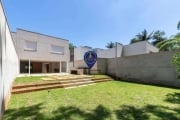 Casa à venda com 4 Suítes, 4 Vagas, e 657M², localizado na Rua Manuel Ribeiro da Cruz, Bairro Granj