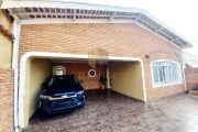 Casa à venda em Campinas, Parque da Figueira, com 3 quartos, com 180 m²