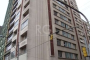 Cobertura 2 dormitórios  - Centro Histórico - Porto alegre&lt;BR&gt;Cobertura horizontal lindamente decorada, 2 dormitórios, living, cozinha americana com armários,banheiro social, edícula(cozinha com