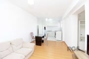 Apartamento 2 dormitórios com excelente localização, ventilado e iluminado. Apartamento mobiliado, com churrasqueira privativa e split nos quartos. Pronto para entrar e morar. Próximo ao Parcão, com s