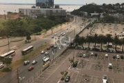 Sala comercial  no bairro Cristal, junto ao Barra Shopping, com aproximadamente 40m², piso cerâmico, ar condicionado central, 02 lavabos. Localizado no complexo Barra Shopping Sul - Cristal Tower, em 