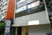 Vende-se conjunto/sala subsolo, comercial, de fundos, com 54,97m² privativos! &lt;BR&gt;Prédio com localização impar à 5min do Parque Moinhos de Vento e do Moinhos Shopping!