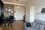 Apartamento de 1 dormitório no 19º andar do empreendimento NEO 360º Living, totalmente mobiliado e pronto para morar. Logo na entrada tem 01 banheiro social, à direita fica a cozinha americana planeja