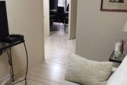 Sala comercial semi mobiliado, com 47,91 m² privativos, no quarto andar - sendo uma sala de espera, uma sala principal e circulação entre salas onde fica a cozinha. Possui um banheiro. Elevador &lt;BR