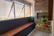 Imóvel com dois dormitórios em 85,99m²privativos&lt;BR&gt;Dependência transformada em escritório&lt;BR&gt;Banheiro completo e lavabo&lt;BR&gt;Sala de jantar e estar com lareira&lt;BR&gt;Cozinha com ár