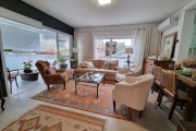 Apartamento 3 Dormitórios, 1 vaga grande, 3 banheiros, sacada, churrasqueira, tristeza, Porto Alegre/RS &lt;BR&gt;Excepcional Apartamento, muito bem decorado, teto em gesso, com excelente metragem, sa