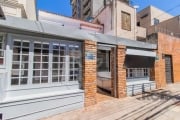 Casa comercial  no Bairro Moinhos de Vento, Porto Alegre/RS, 280m².&lt;BR&gt;&lt;BR&gt;Casa comercial com 280m², conta com 2 andares, salão amplo com 110m², cozinha, 5 banheiros sociais, piso laminado