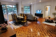 Apartamento de 169M² ,  com sacada, 3 dormitórios, no Centro de Porto Alegre -RS    &lt;BR&gt;&lt;BR&gt;Apartamento muito espaçoso de 3 dormitórios ,  sala ampla  que comporta dois  ou mais ambientes,