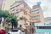 Venha conhecer este apartamento no coração do Centro Histórico de Porto Alegre! Com uma área privativa de 70,14 m², este imóvel possui 2 dormitórios e 2 banheiros, perfeito para viver com conforto. Lo