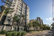 Descubra seu novo lar no coração do bairro Tristeza, em Porto Alegre!&lt;BR&gt; Este apartamento espaçoso de 90,14 m², totalizando 114,35 m², oferece um ambiente ideal para a sua família. &lt;BR&gt;Co