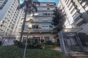 Apartamento de 3 dormitórios sendo 1 suíte em localização privilegiada. Possui dependência completa. Sala ensolarada com ótima orientação solar e todas as peças amplas. Possui 1 vaga coberta e escritu