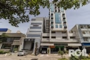 Sala comercial na Av. Goethe, com 27, 49 m², ideal para consultórios. Possui uma recepção, banheiro e sala maior. Imóvel conta com estacionamento no prédio escriturada.&lt;BR&gt;A Avenida Goethe é uma