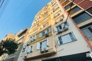 Apartamento à venda no Centro Histórico - Ed. Arvoredo&lt;BR&gt;&lt;BR&gt;Apartamento à venda no Ed. Arvoredo, Com área privativa de 62.42m² e área total de 83.99m², possui 2 dormitórios, 1 banheiro s