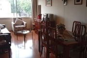 Apartamento de 02 dormitórios, de frente com elevador bairro Partenon- Porto Alegre&lt;BR&gt;Ótimo apartamento 2 dormitórios de frente,  totalmente privativo, living 2 ambientes,  piso todo em laminad