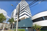 Linda sala comercial, finamente decorada por arquiteto, em ótima região de Canoas.&lt;BR&gt;Localizada próxima ao Fórum de Canoas, esquina com a DR. Barcelos.&lt;BR&gt;&lt;BR&gt;A sala conta com uma s