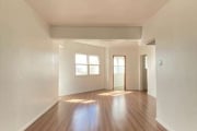 Apartamento a venda de 3 dormitório transformado em 2 dormitórios, de frente com vista, andar alto, no coração do Centro Histórico.&lt;BR&gt;Apartamento todo reformado, com portaria 24hs, elevadores, 