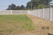 O Condomínio Jardins do Condado conta com uma infraestrutura , oferecendo segurança 24 horas, áreas de lazer como piscina, salão de festas e Academia&lt;BR&gt;&lt;BR&gt;Com o terreno plano e em esquin