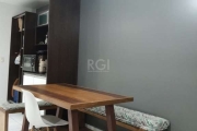 CASA COM 2 QUARTOS, 1 SUÍTE, 2 VARANDAS, 1 VAGA DE GARAGEM, BAIRRO HÍPICA, PORTO ALEGRE/RS   &lt;BR&gt;   &lt;BR&gt;Lindo sobrado, está muito bem localizado em uma região segura. Além disso, tem vária