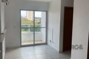 Ótimo apartamento no Condomínio Porto Cruzeiro, DESOCUPADO, com 49m² privativos, de 2 dormitórios, vaga e infra. Possui sala ampla para 2 ambientes, sacada com churrasqueira, 2 dormitórios, banheiro c