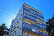 Vendo apartamento 03 dormitórios com garagem no Bairro Floresta em Porto Alegre.  &lt;BR&gt;&lt;BR&gt;Muito espaço em 147m2 privativos. Sala com piso em parquet,  ensolarado, de frente com 1 vaga de g