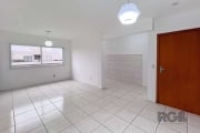 Descubra seu novo lar em Canoas! Apresentamos este encantador apartamento de 62 metros quadrados, localizado na Rua Doutor Alfredo Angelo Filho, no bairro Igara, em Canoas. Este espaçoso imóvel desocu