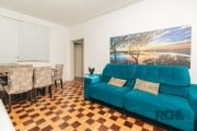 APARTAMENTO DE 76m² COM 2 DORMITÓRIOS, 1 BANHEIRO, SALA, COZINHA, LAVANDERIA E DESPENSA. Em excelente localização, na divisa do bairro Auxiliadora com Mont'Serrat, este imóvel situa-se à rua Eudoro Be